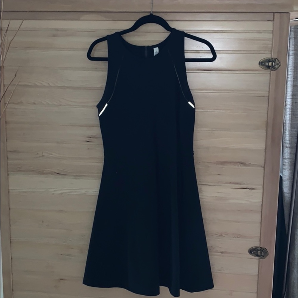 Lululemon Luon Dress